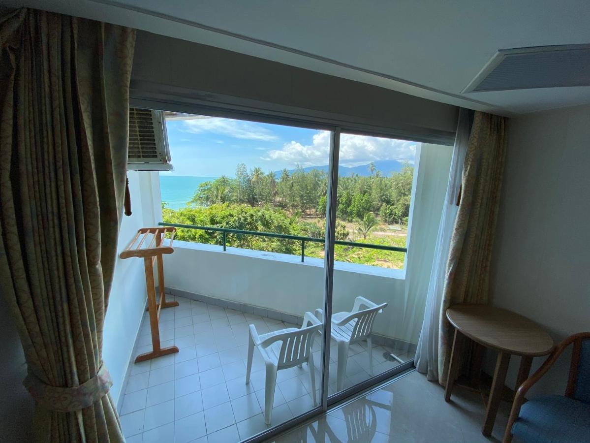 Khanom Golden Beach Hotel Exterior photo
