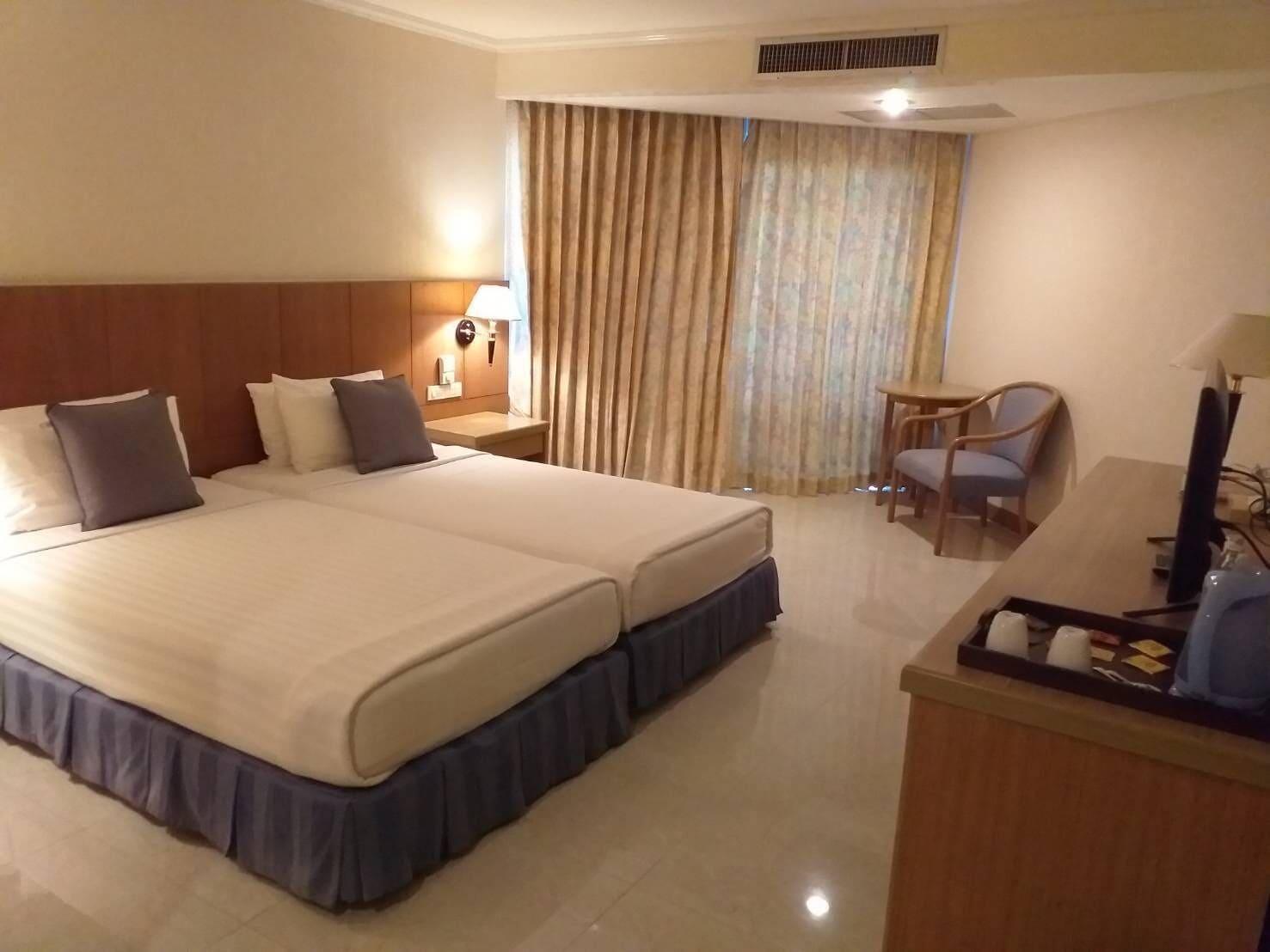 Khanom Golden Beach Hotel Exterior photo