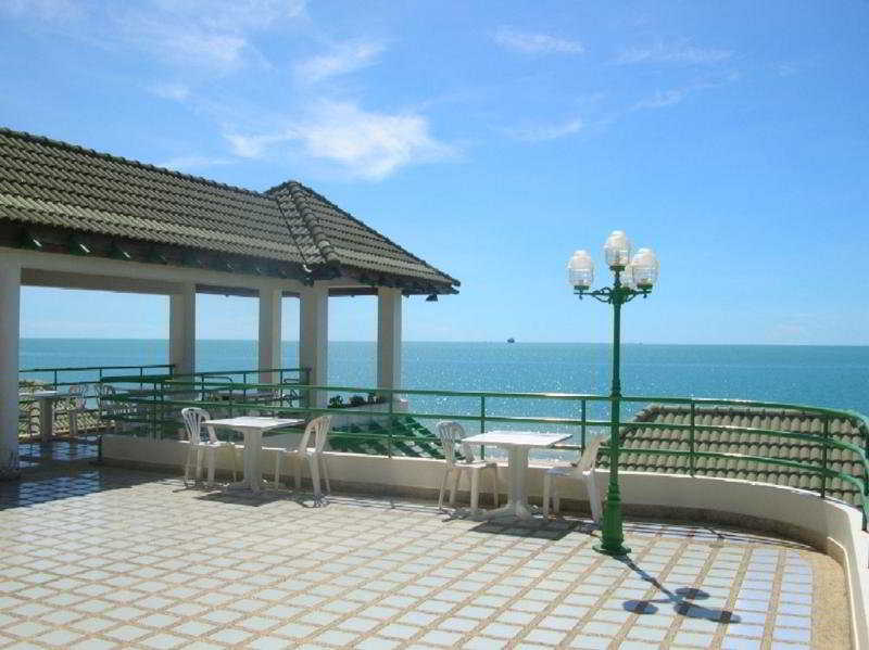 Khanom Golden Beach Hotel Exterior photo